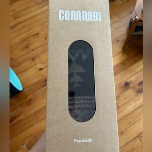 ☀️3/$25 New commbi shearling Aztec footbeds women’s 11 men’s 9